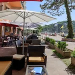 Rigat Park & 酒店