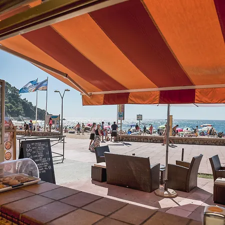 Rigat Park & Готель