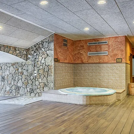Rigat Park & Szálloda 5*